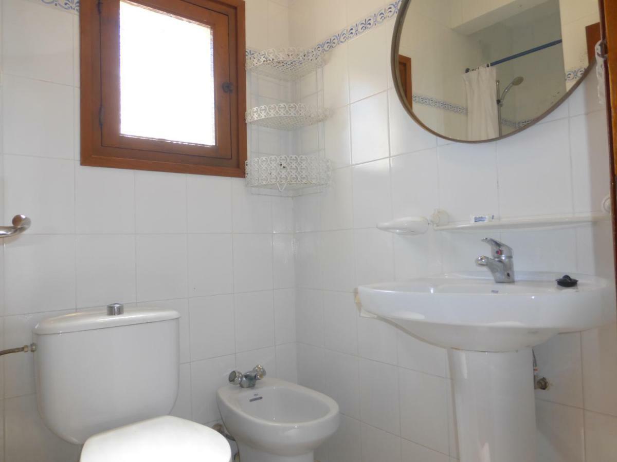 Rentalmar El Capitan Hospitalet De L'Infant Exterior foto